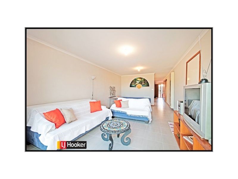 3/3 Peron Place, Banks ACT 2906