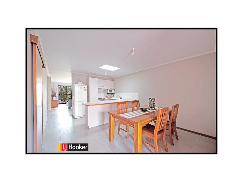 3/3 Peron Place, Banks ACT 2906