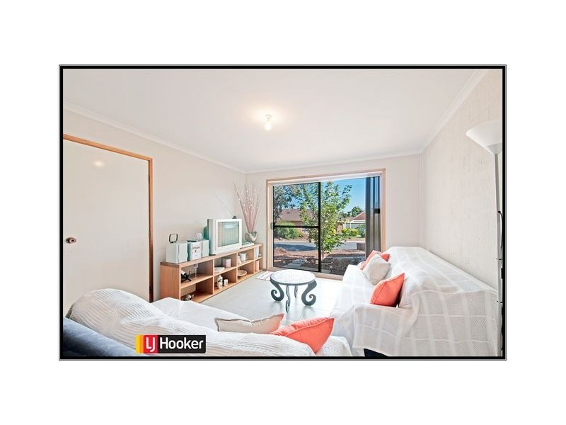 3/3 Peron Place, Banks ACT 2906