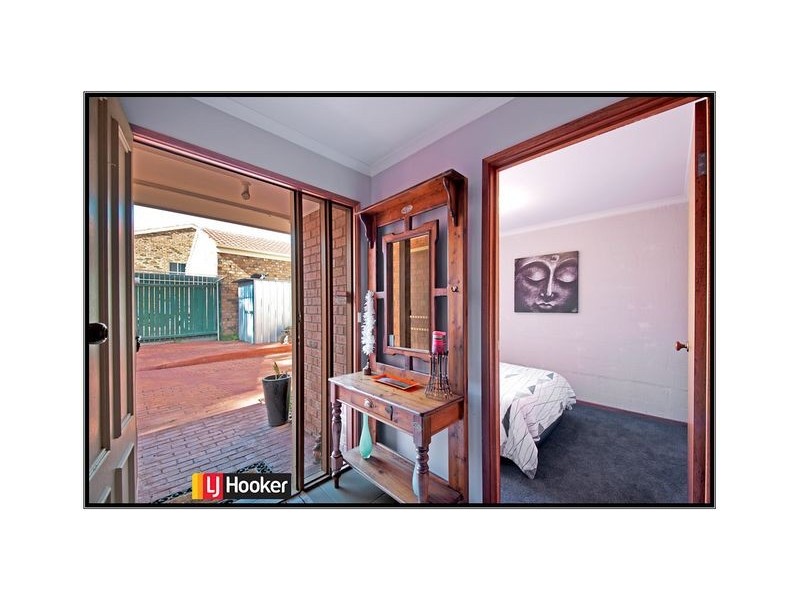 3/3 Peron Place, Banks ACT 2906