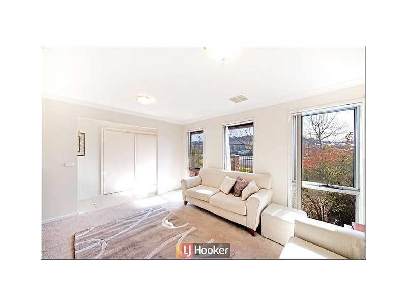 10 Neil Currie Street, Casey ACT 2913