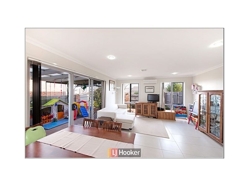 10 Neil Currie Street, Casey ACT 2913