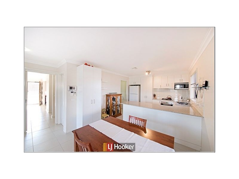10 Neil Currie Street, Casey ACT 2913
