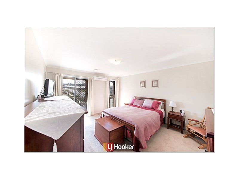 10 Neil Currie Street, Casey ACT 2913