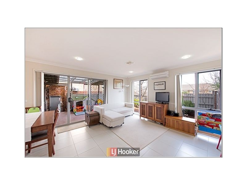 10 Neil Currie Street, Casey ACT 2913