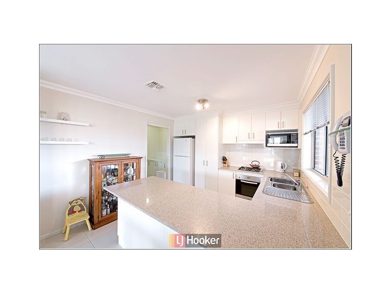 10 Neil Currie Street, Casey ACT 2913