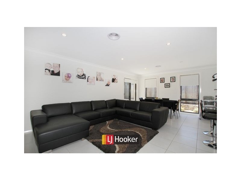 7 Plimsoll Drive, Casey ACT 2913