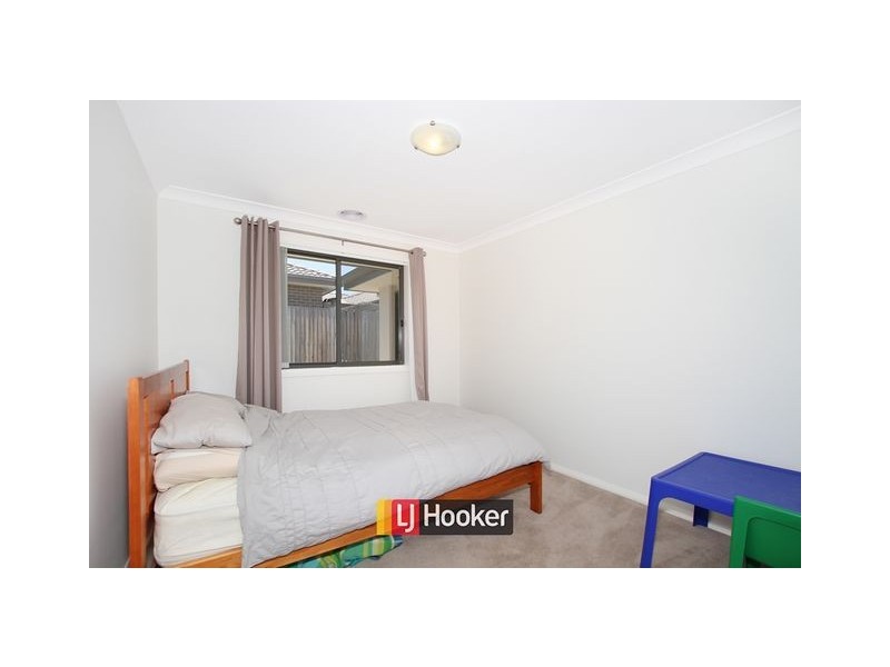 7 Plimsoll Drive, Casey ACT 2913