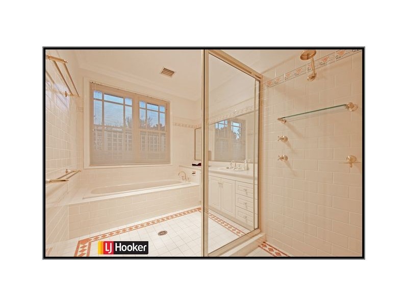 2 Leal Place, Palmerston ACT 2913