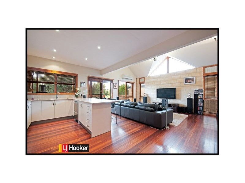 16 Kurrama Close, Ngunnawal ACT 2913