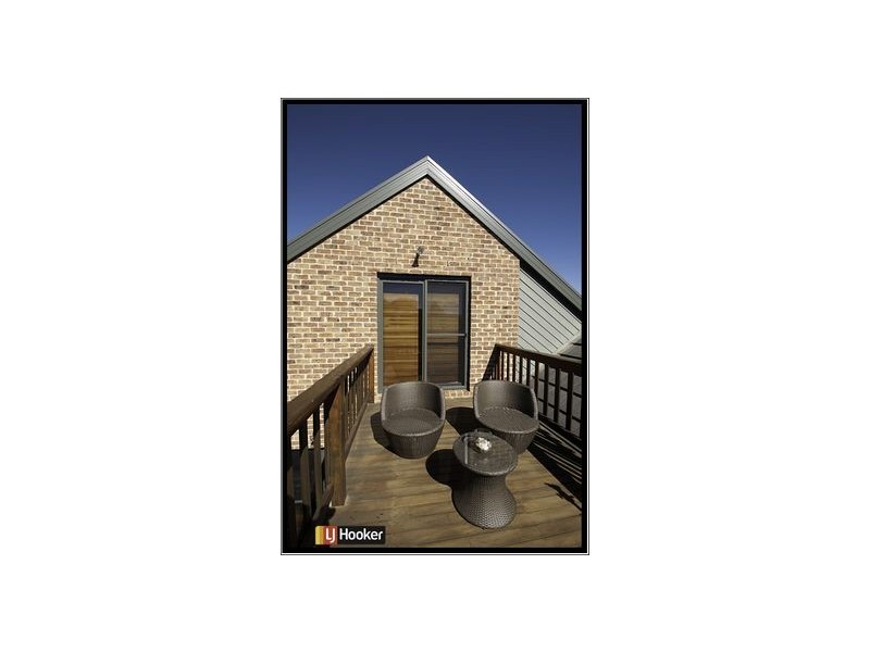 16 Kurrama Close, Ngunnawal ACT 2913