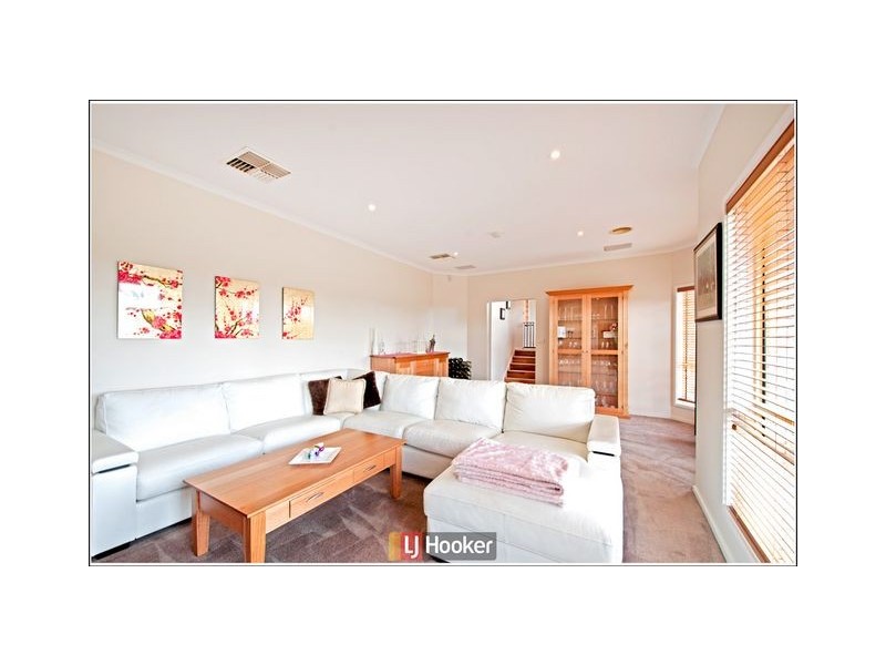 27 Whatmore Circuit, Nicholls ACT 2913