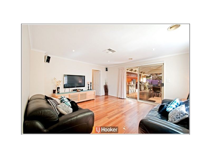 27 Whatmore Circuit, Nicholls ACT 2913