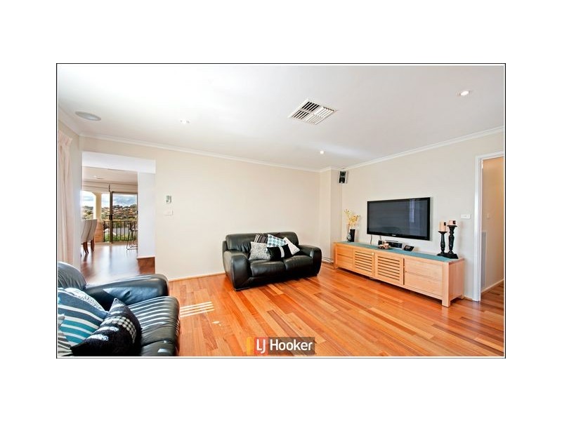 27 Whatmore Circuit, Nicholls ACT 2913