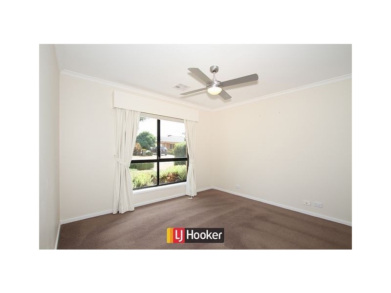 16 Sanamere Crescent, Amaroo ACT 2914