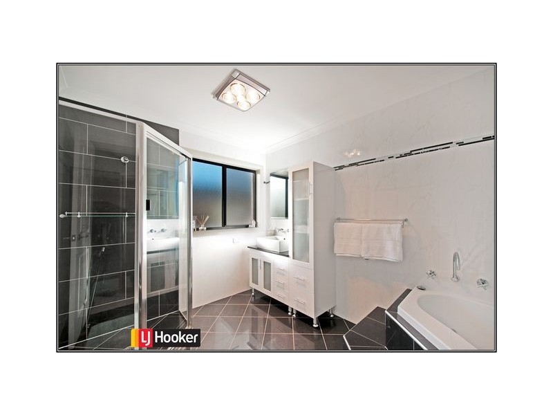 104 Lance Hill Avenue, Dunlop ACT 2615