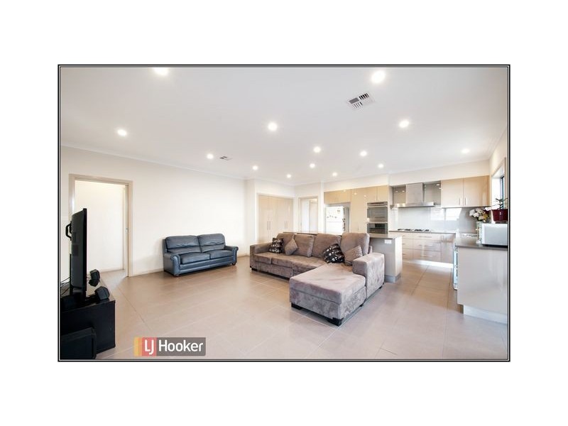 4 Pildappa Street, Harrison ACT 2914