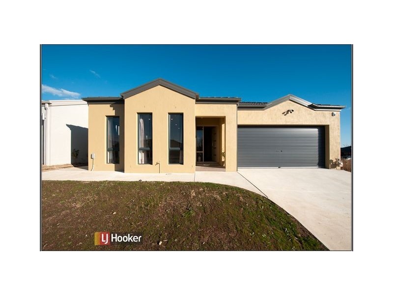 4 Pildappa Street, Harrison ACT 2914