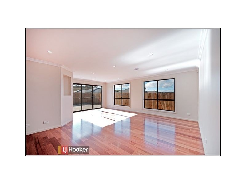 8 Pearl Gibbs Street, Bonner ACT 2914