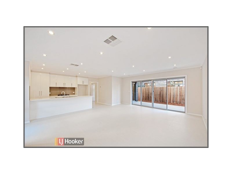 92 Hibberd Street, Forde ACT 2914