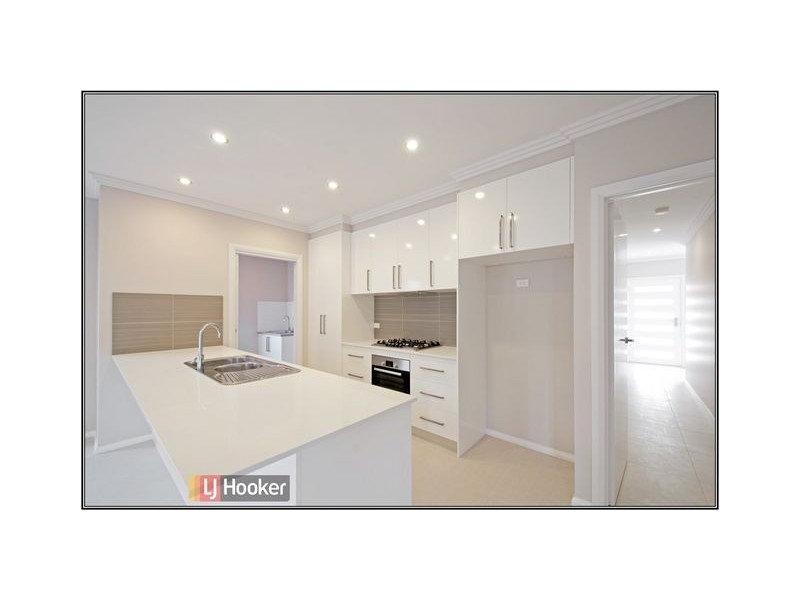92 Hibberd Street, Forde ACT 2914