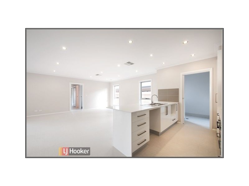 92 Hibberd Street, Forde ACT 2914