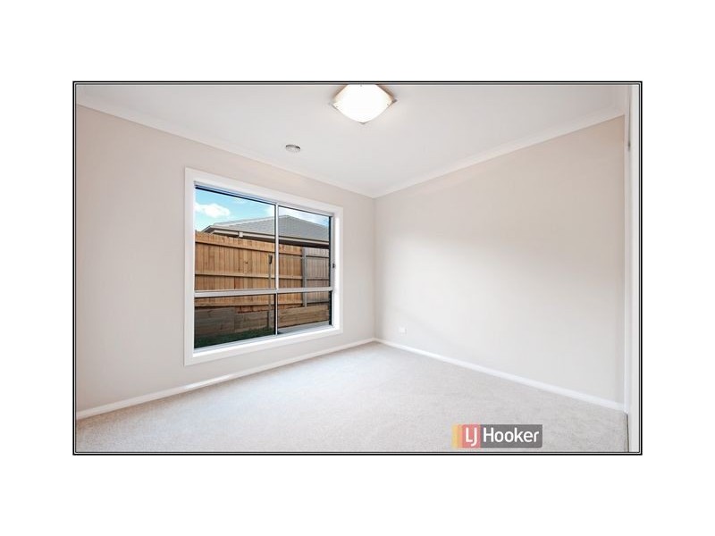 92 Hibberd Street, Forde ACT 2914