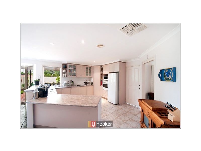 2 Wanderer Court, Amaroo ACT 2914