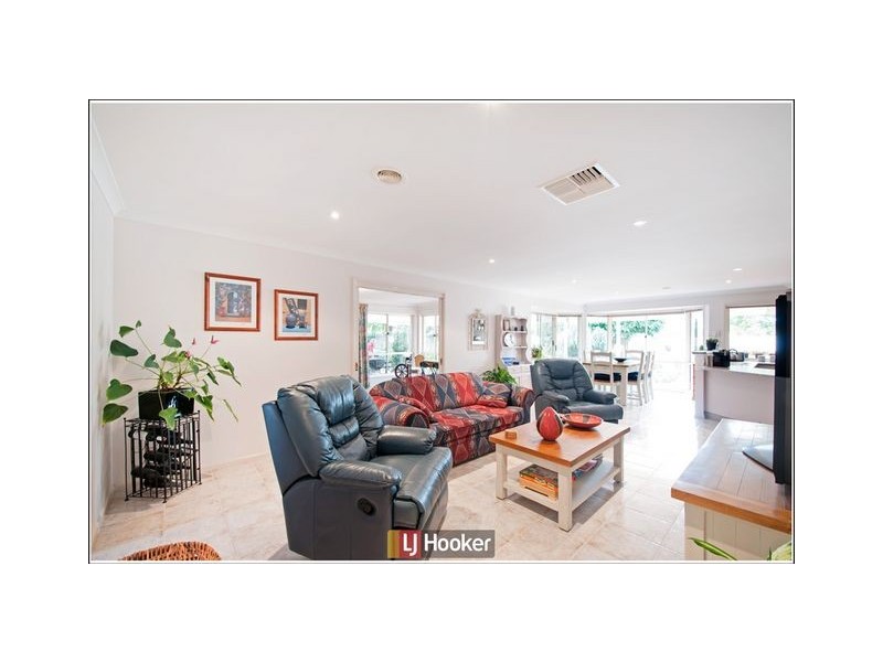 2 Wanderer Court, Amaroo ACT 2914