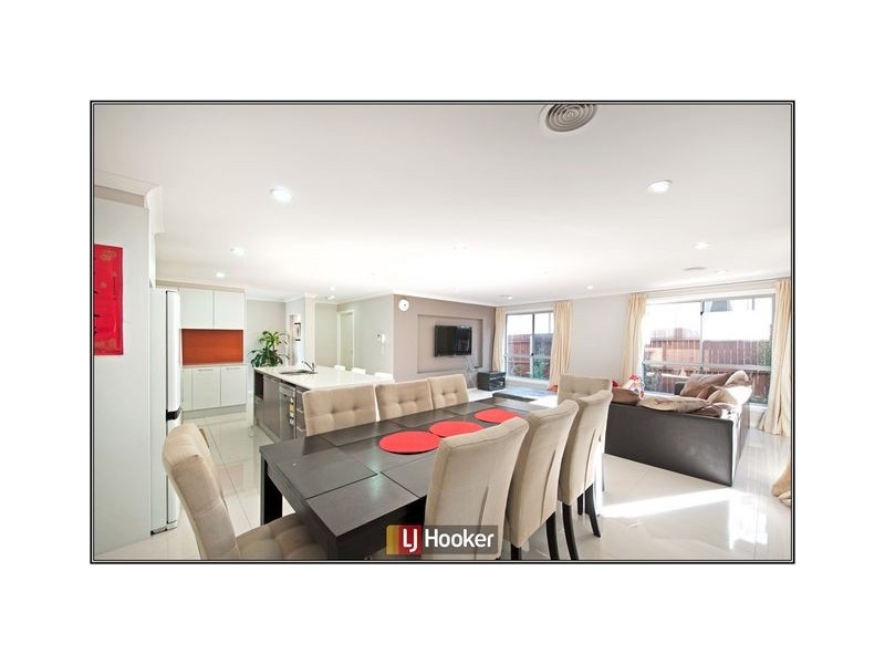 33 Louisa Briggs Circuit, Bonner ACT 2914