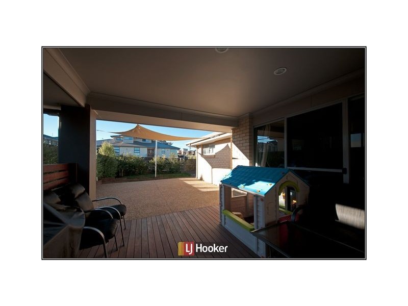 33 Louisa Briggs Circuit, Bonner ACT 2914