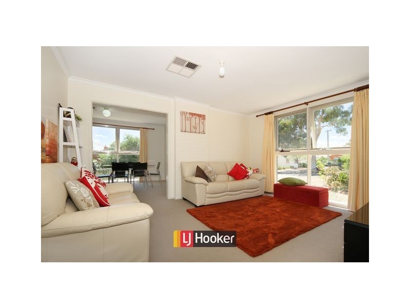 10 Macadam Street, Page ACT 2614