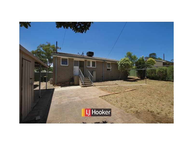 10 Macadam Street, Page ACT 2614