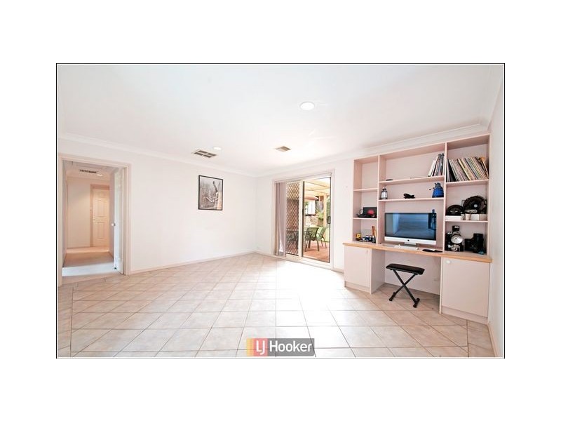 12 Guginya Crescent, Ngunnawal ACT 2913