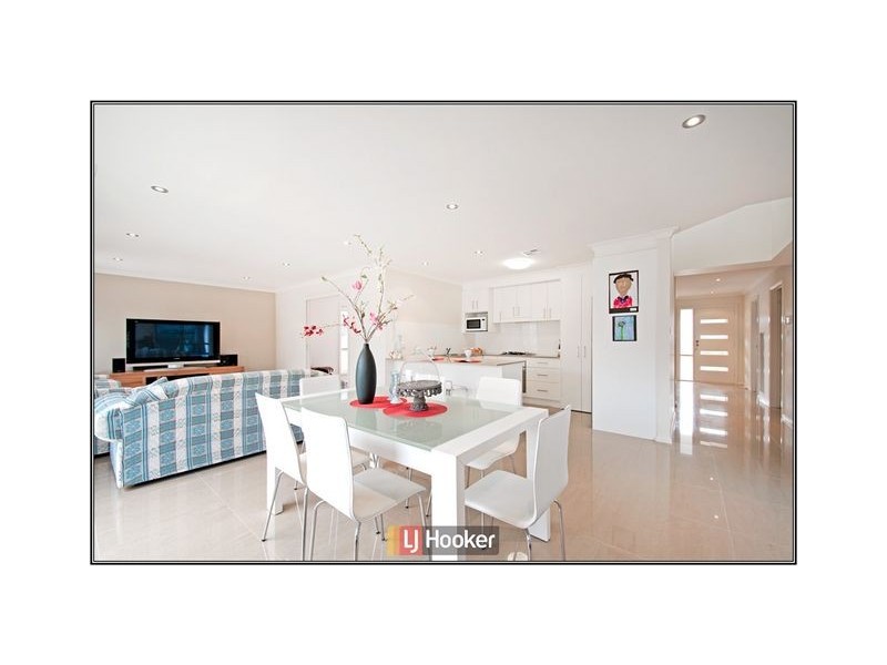 2 Rubeo Street, Forde ACT 2914