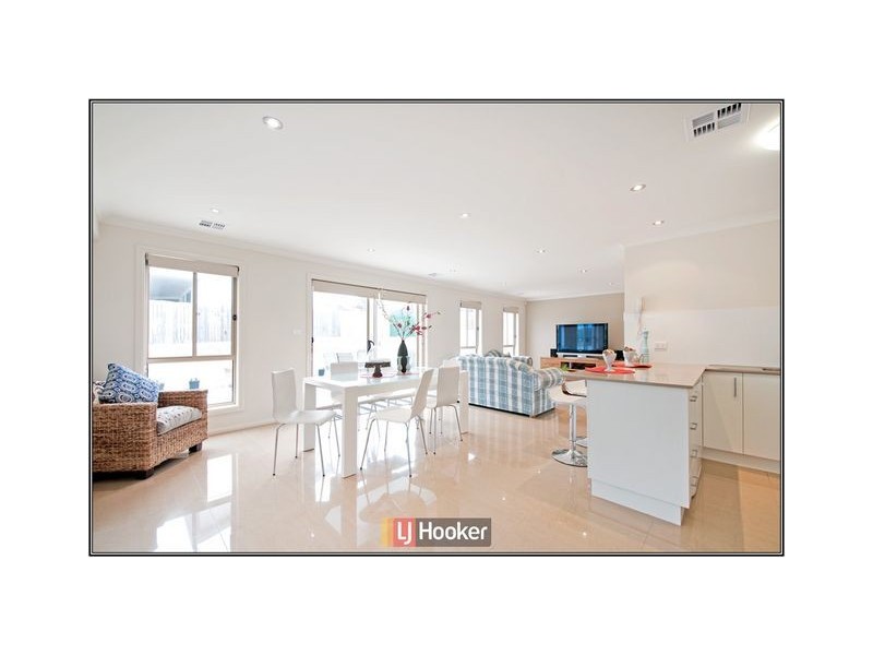 2 Rubeo Street, Forde ACT 2914