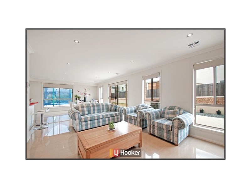 2 Rubeo Street, Forde ACT 2914