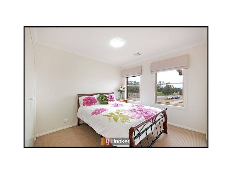 2 Rubeo Street, Forde ACT 2914