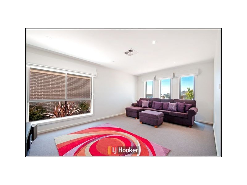 9 Winchester Street, Casey ACT 2913