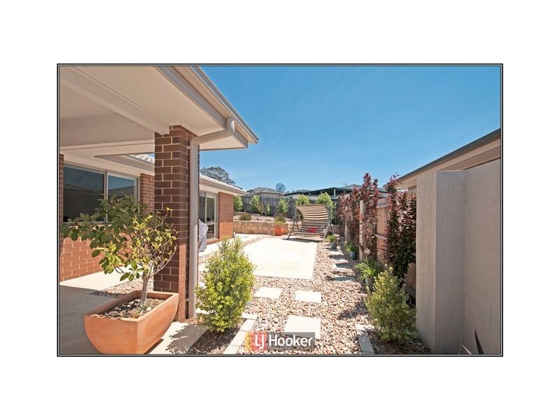 9 Winchester Street, Casey ACT 2913