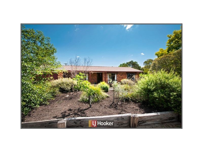 16 Whittell Crescent, Florey ACT 2615