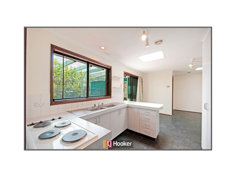 16 Whittell Crescent, Florey ACT 2615