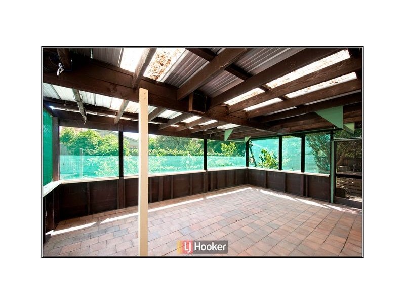 16 Whittell Crescent, Florey ACT 2615