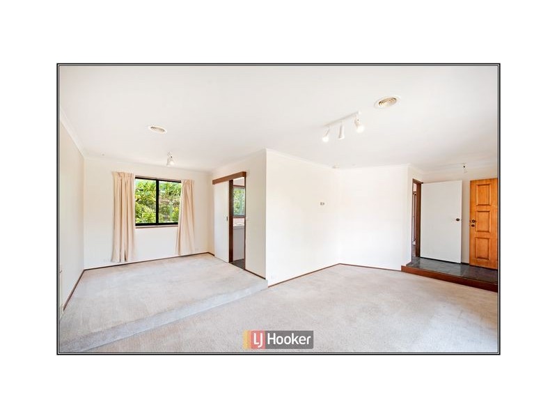 16 Whittell Crescent, Florey ACT 2615