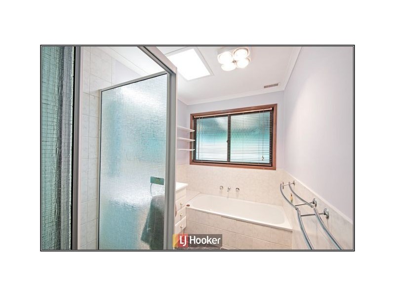 16 Whittell Crescent, Florey ACT 2615