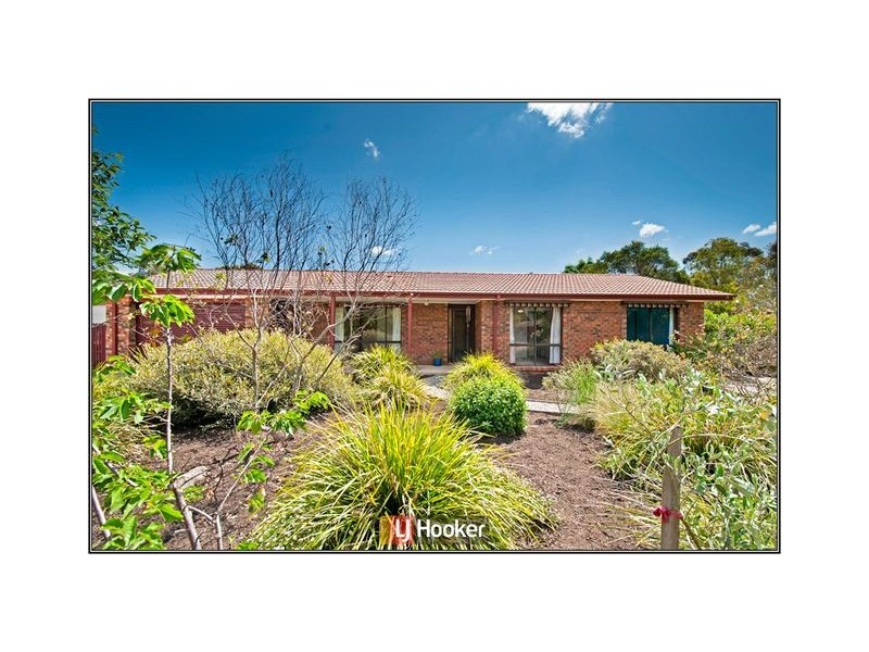 16 Whittell Crescent, Florey ACT 2615