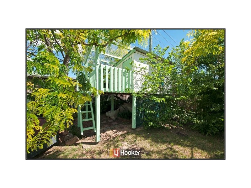 16 Whittell Crescent, Florey ACT 2615