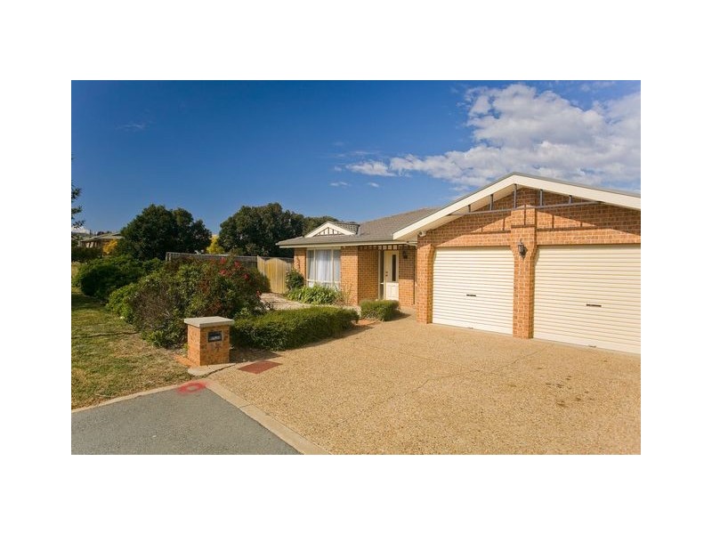 14 Dacomb Place, Dunlop ACT 2615