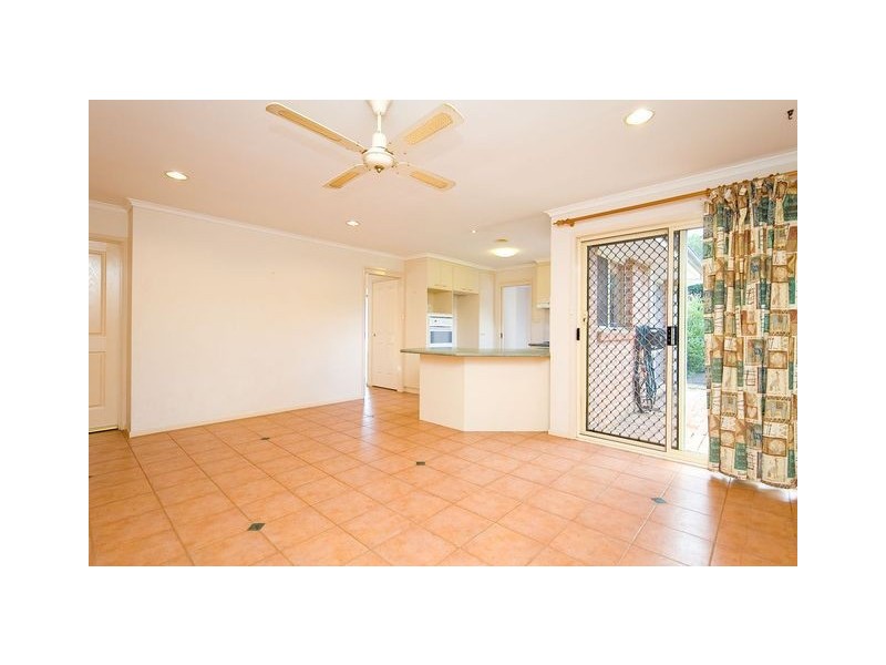 14 Dacomb Place, Dunlop ACT 2615