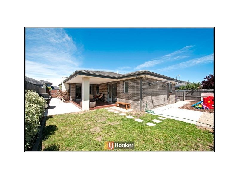 26 Charlotte Barton Street, Franklin ACT 2913